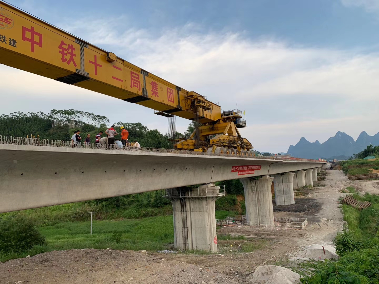 芦溪预应力加固在公路桥梁施工应用